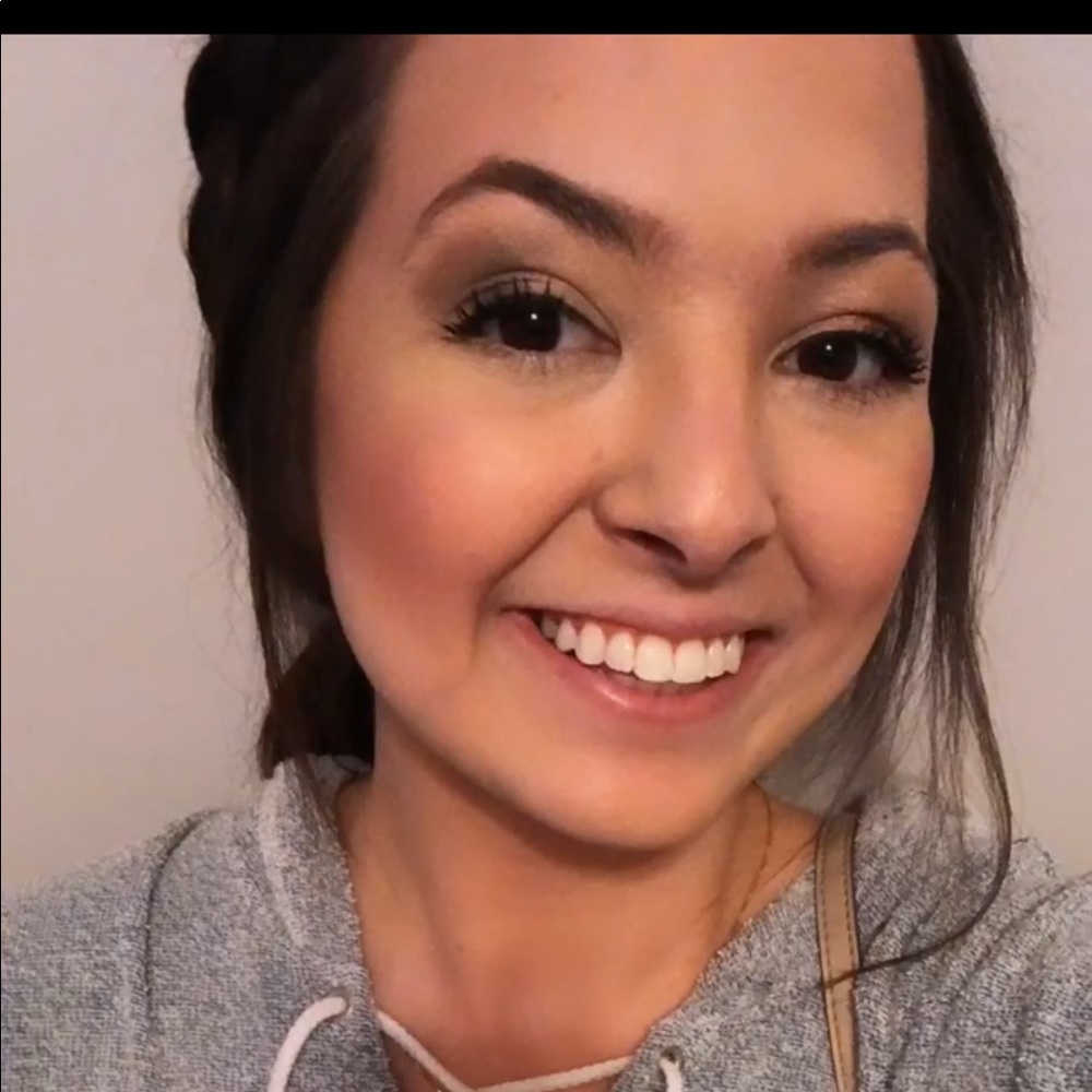 Meet your Posher, Kalee